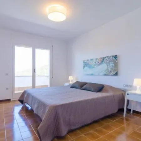 Semesterbostad Casa Mendi En Lloret de Mar